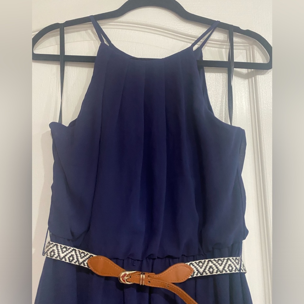 IZ BYER Navy Blue Junior’s dress with belt. - Picture 3 of 8
